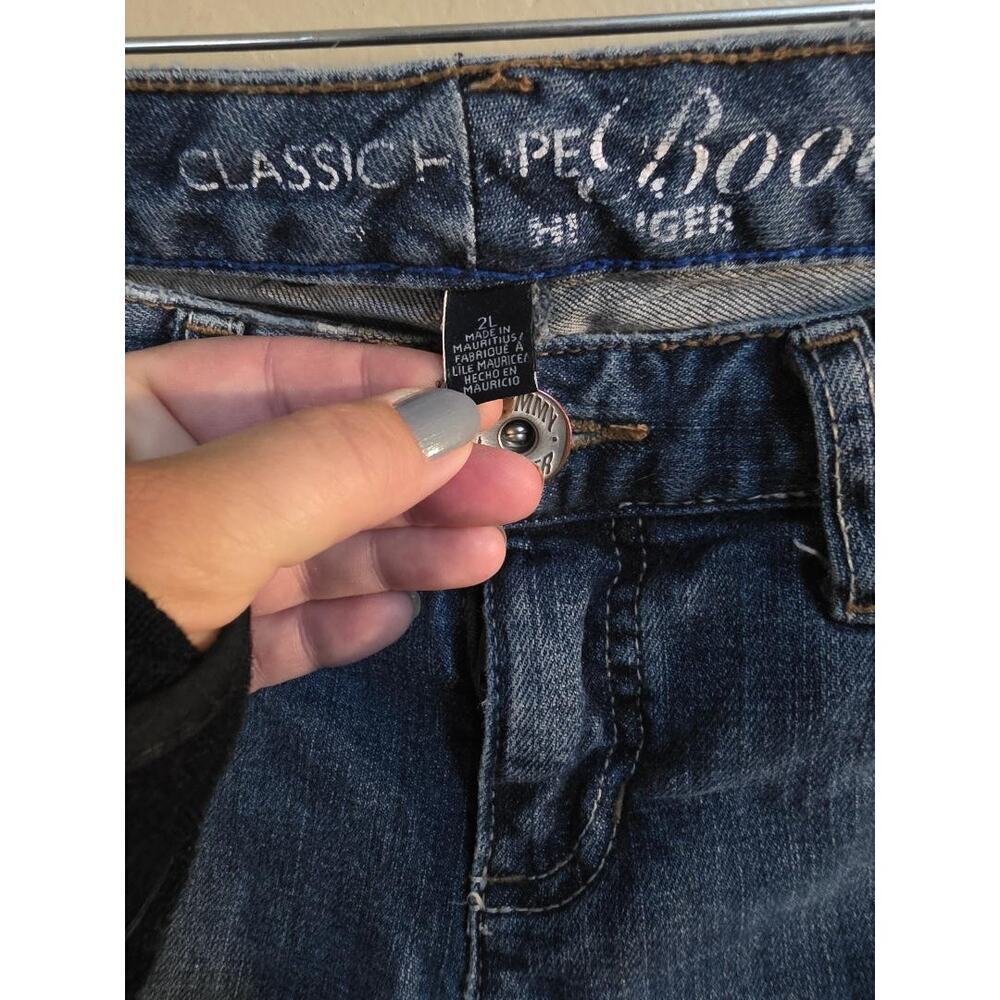 Tommy Hilfiger Classic Fit Bootcut Jeans (2012) - Picture 2 of 5